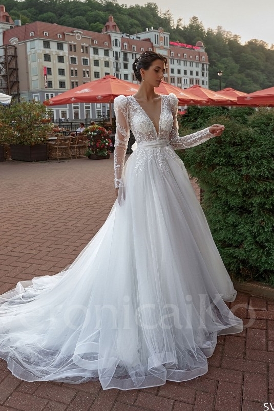 Купить пышные свадебные платья в СПб - Like Miracle